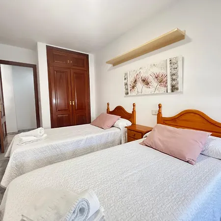 Apartment Desconectaengalicia Cesteiros, Piscina, 100m Playa Silgar *